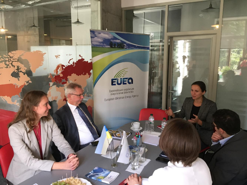 43202985 298649407530351 6472775633607852032 n